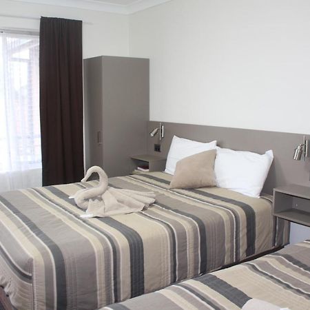 Centrepoint Motel Dubbo Exterior photo