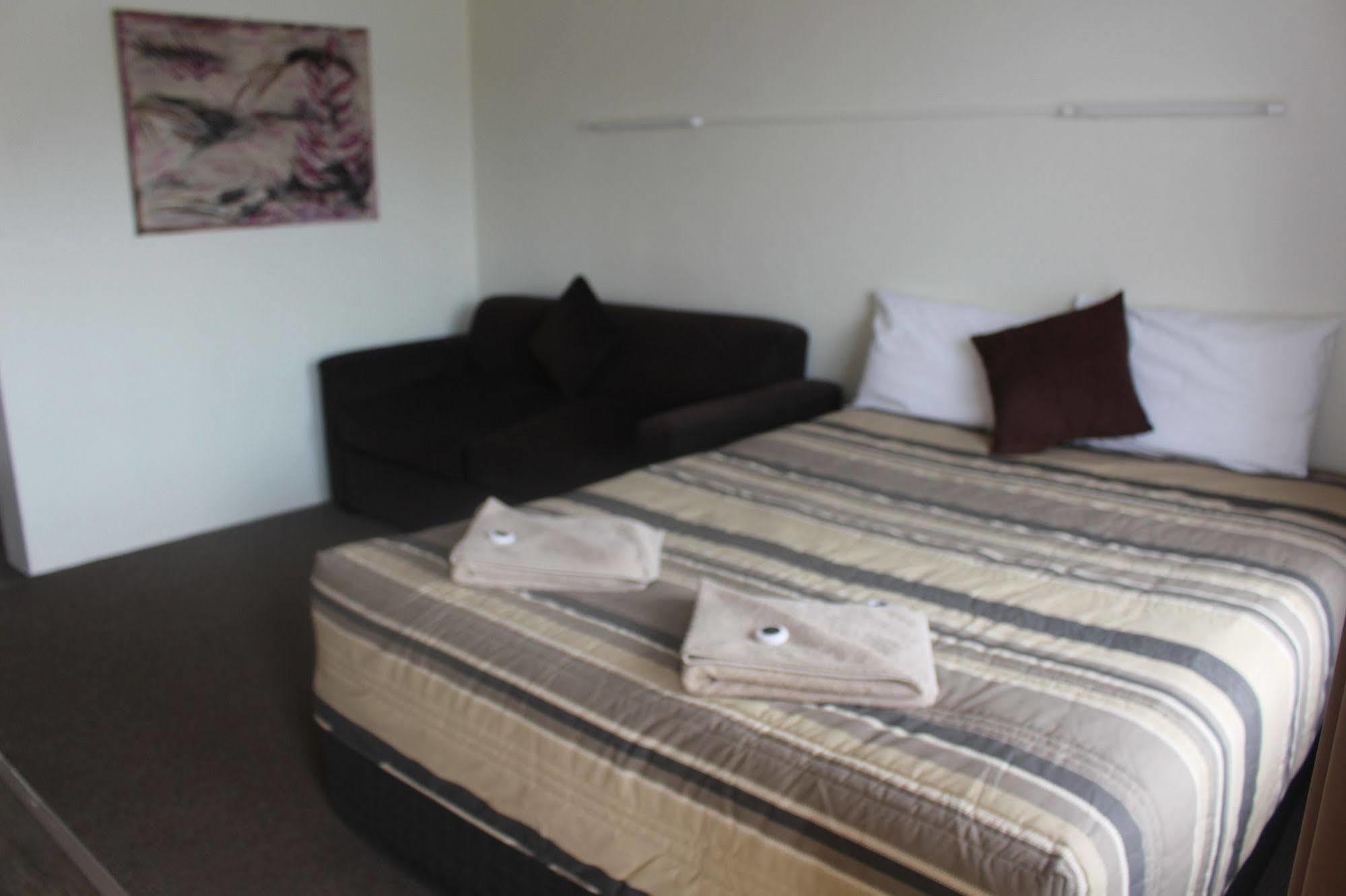 Centrepoint Motel Dubbo Exterior photo